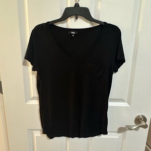 Paige V neck front pocket tshirt black